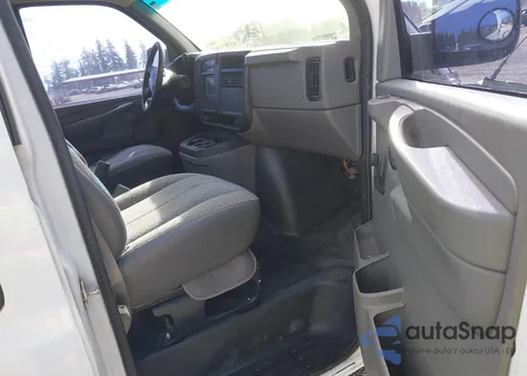 2006 Chevrolet Express Work Van z USA, uszkodzony, nr VIN 1GCGG25V861250518